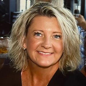 Meet your Posher, Amber M.